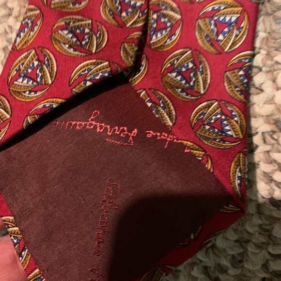 Salvatore Ferragamo tie - Picture 4 of 6